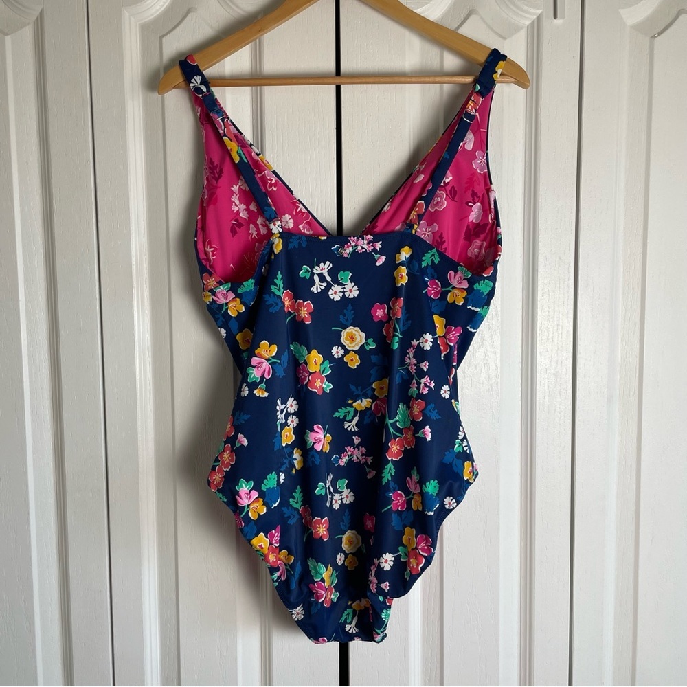 Vera Bradley Reversible One Piece Floral Swimsuit Women’s 16 | XL Blue Pink Boho - Picture 4 of 15